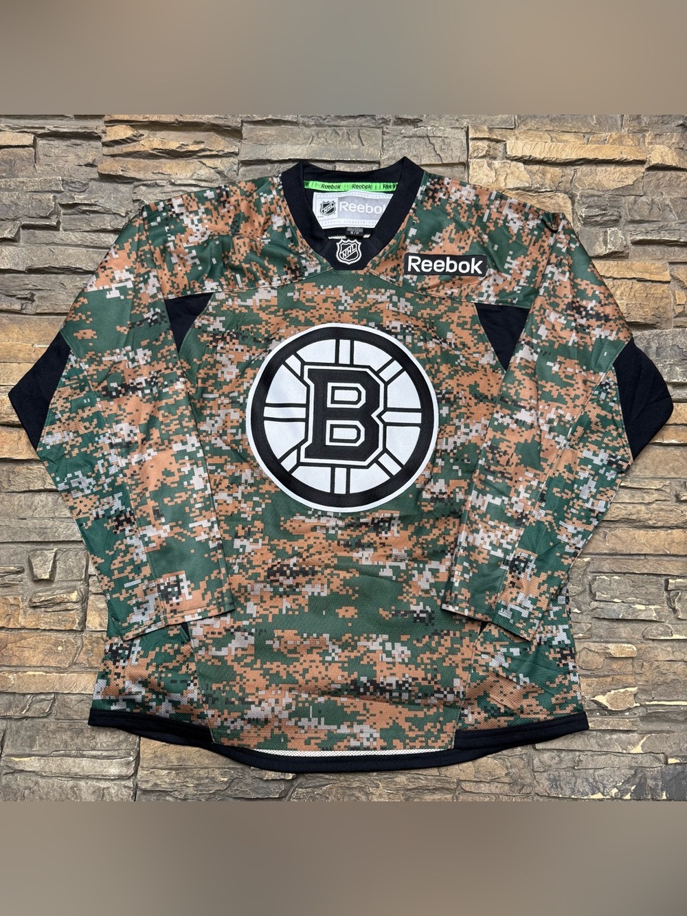 Boston Bruins NHL Reebok Military Camo Practice Jersey Men Small Green Authentic